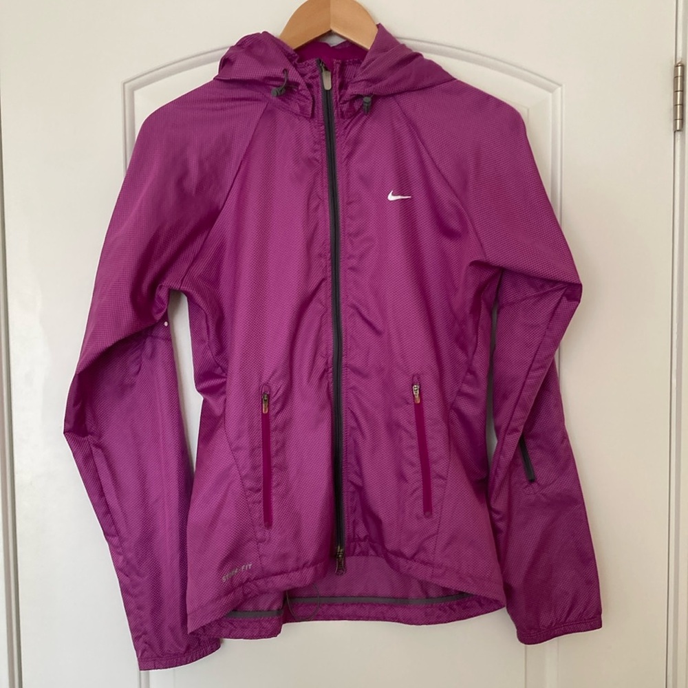 Nike Women's Storm-Fit Purple Nylon Shell Outdoor Activewear Light Jacket Size S